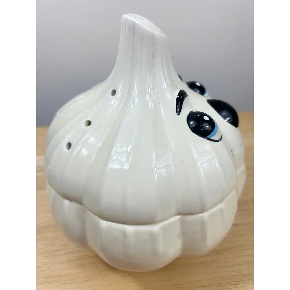 VTG Garlic Bulb Ceramic MCM Cream Anthropomorphic Kitsch Decor Fridge Deoderizer